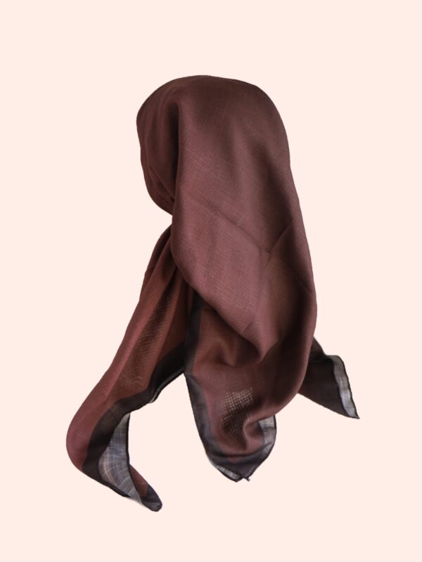 דגם מתחלף-חום שחור